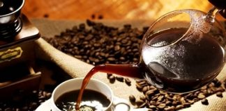Café ganha versão refrescante que promete ser sucesso no verão