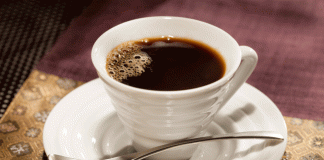 Café com Fernet e extrato de gengibre